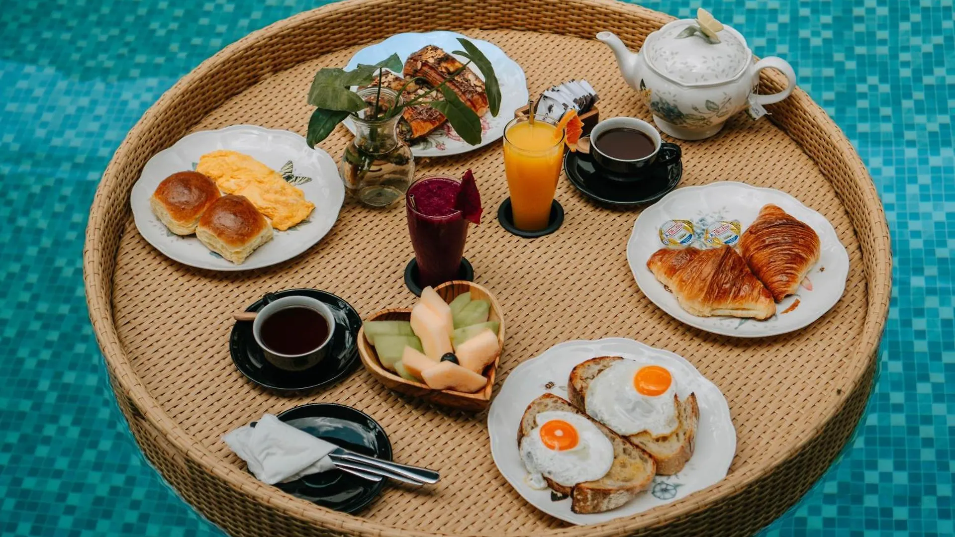 The Golden Serendipity Villa Seminyak Indonesia