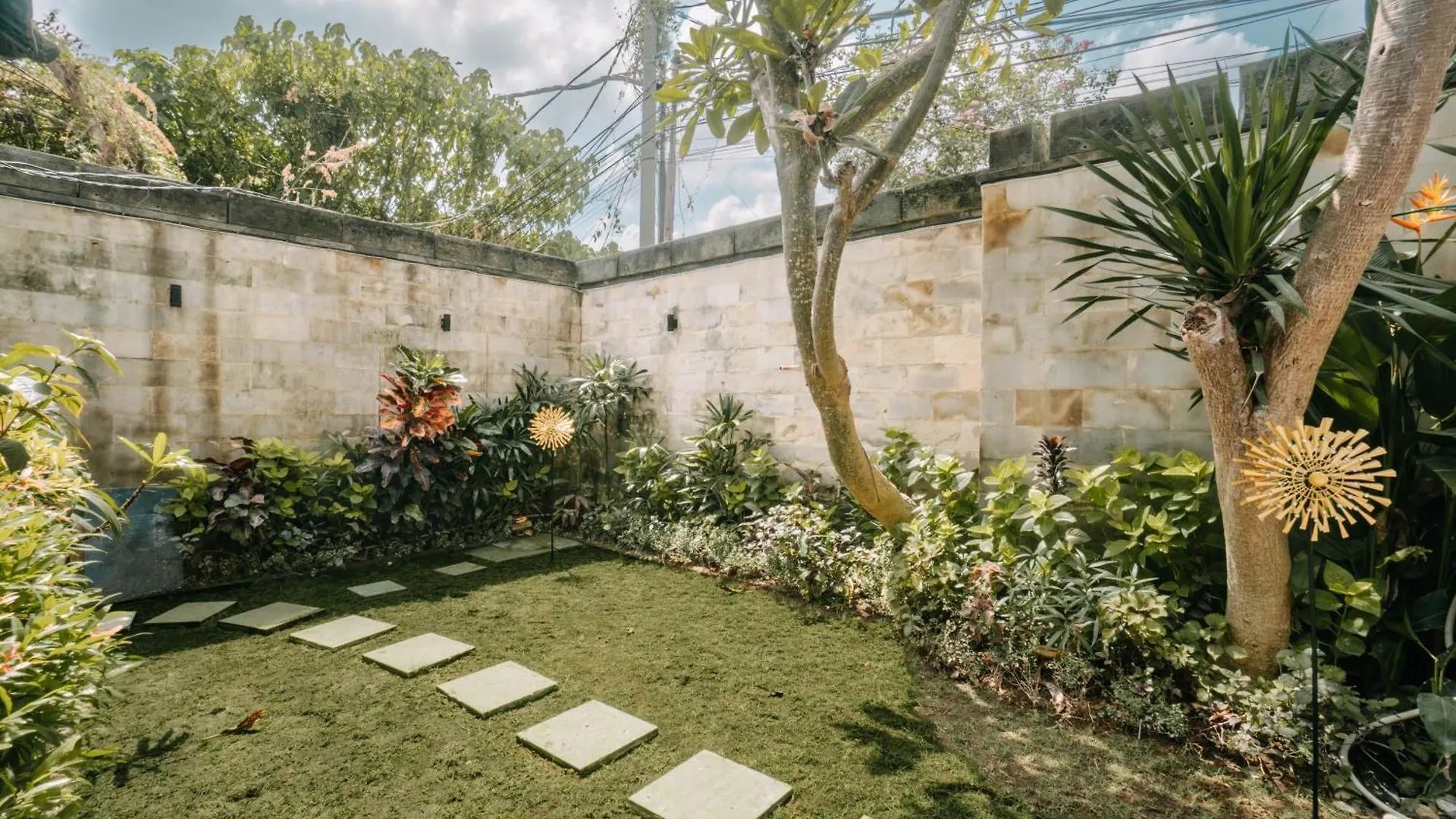The Golden Serendipity Villa Seminyak Seminyak (Bali)