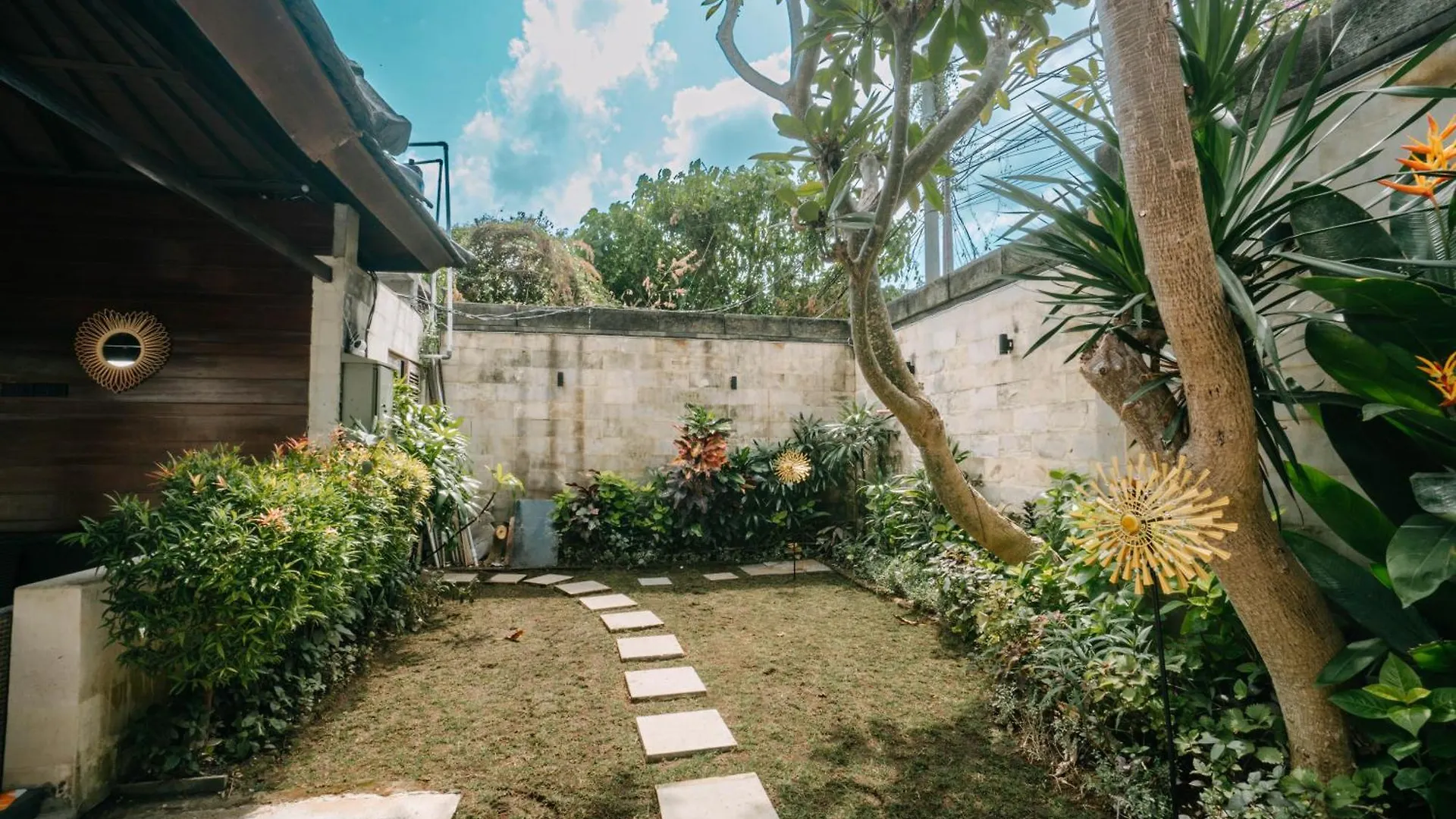 The Golden Serendipity Villa Seminyak