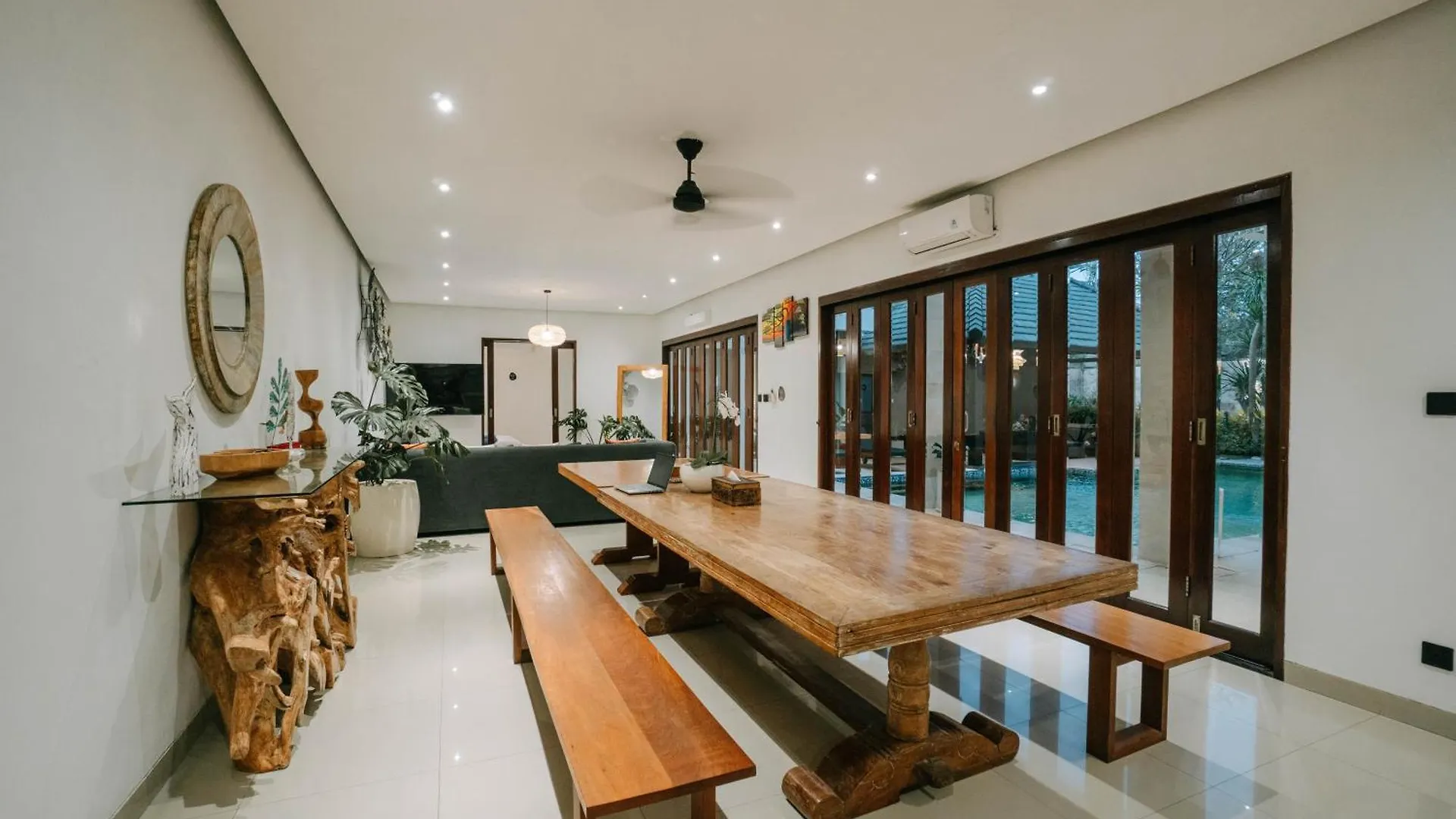 The Golden Serendipity Villa Seminyak
