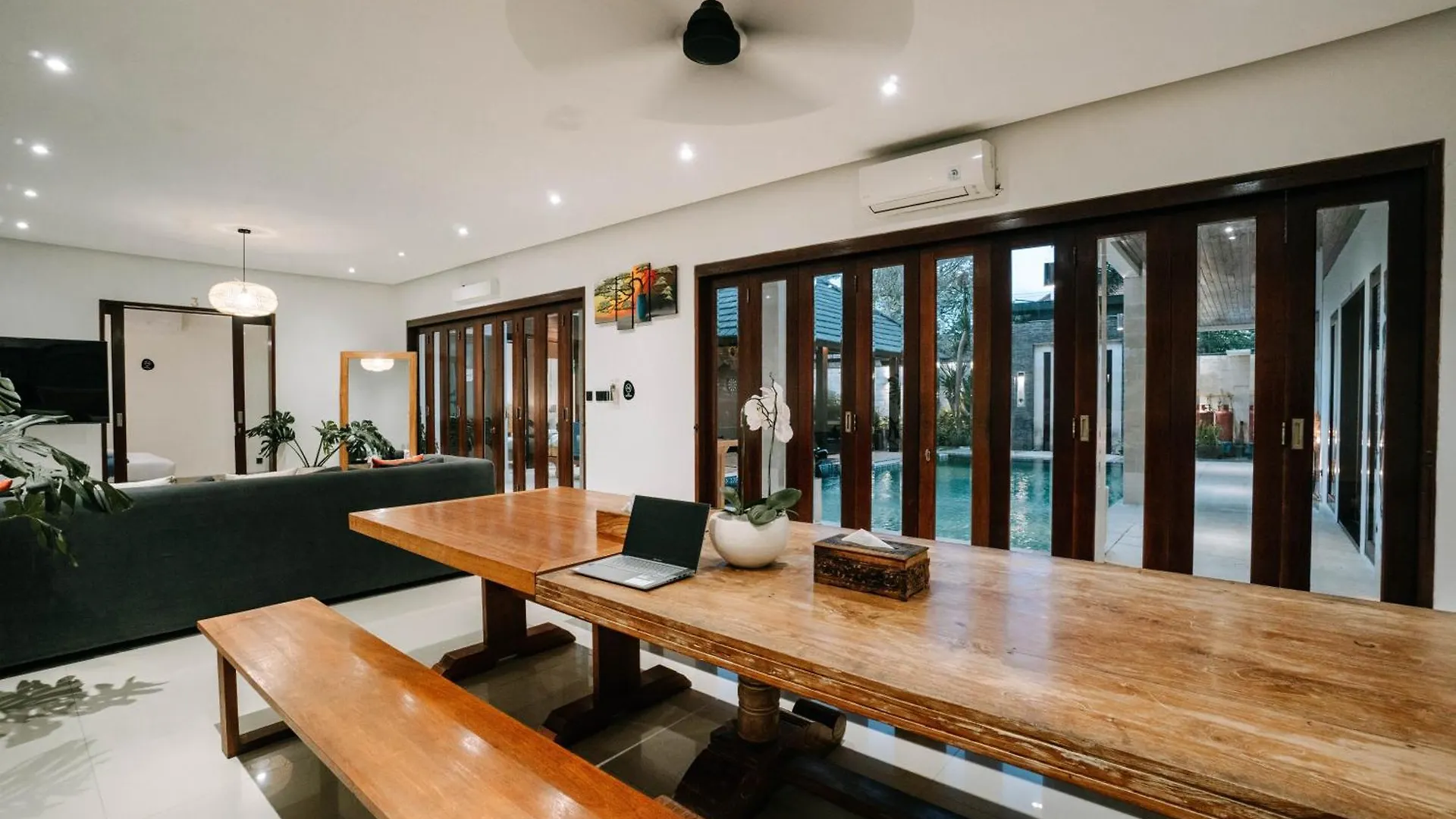 The Golden Serendipity Villa Seminyak